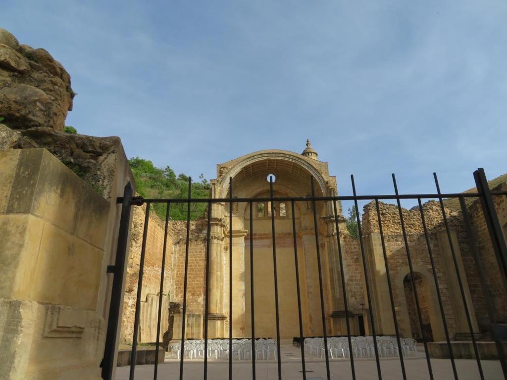 Alojamientos Puerta Del Parque Казорла Екстериор снимка