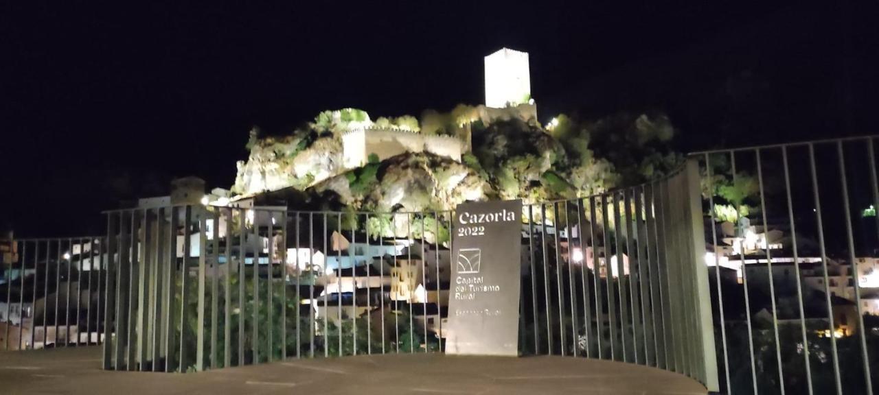 Alojamientos Puerta Del Parque Казорла Екстериор снимка