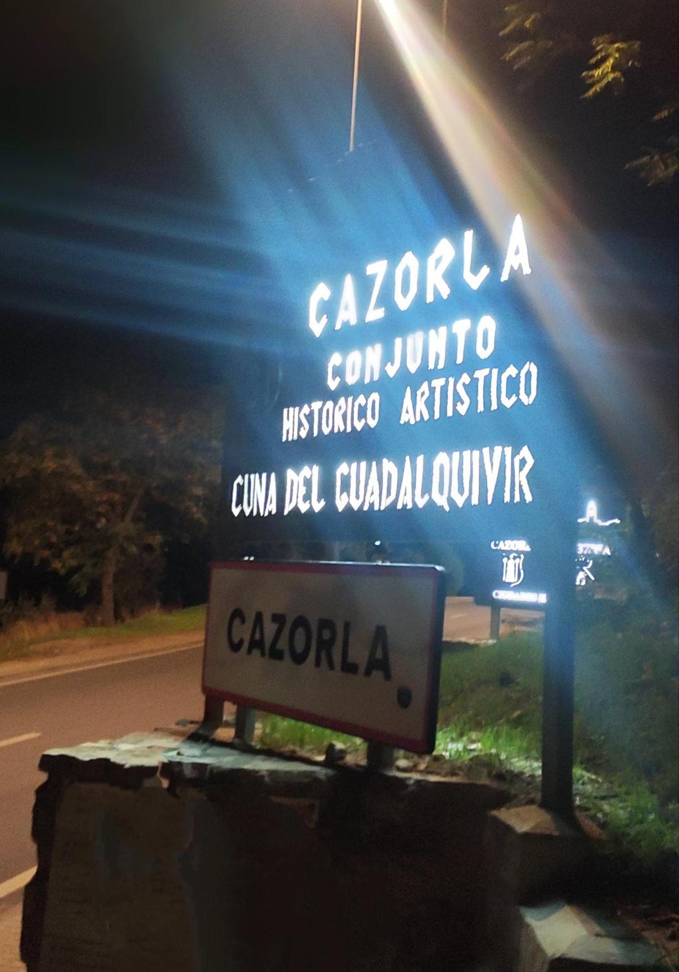 Alojamientos Puerta Del Parque Казорла Екстериор снимка